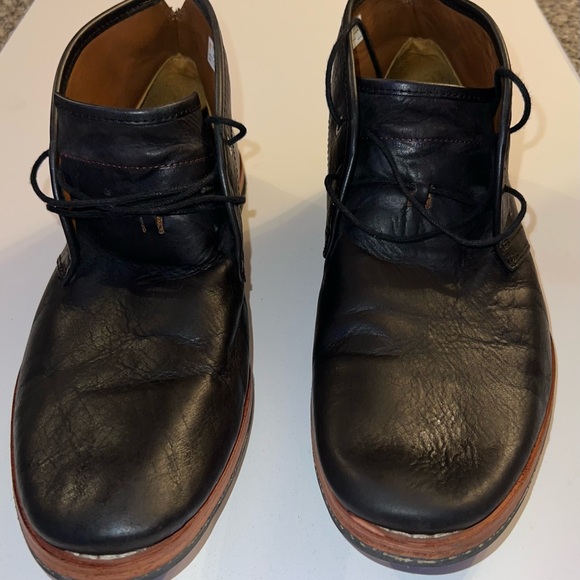 Pre-Owned Timberland Black Leather Men\'s Shoes main image 1